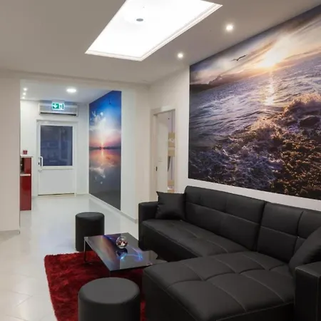 Free Bird - Bed In Five Bed Mixed 4 Holiday home Dubrovnik